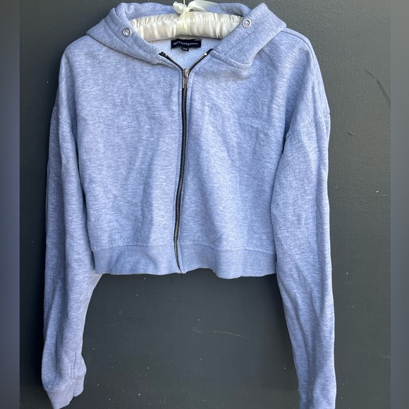 PrettyLittleThing Heather Gray Cropped Hoodie - Picture 1 of 3